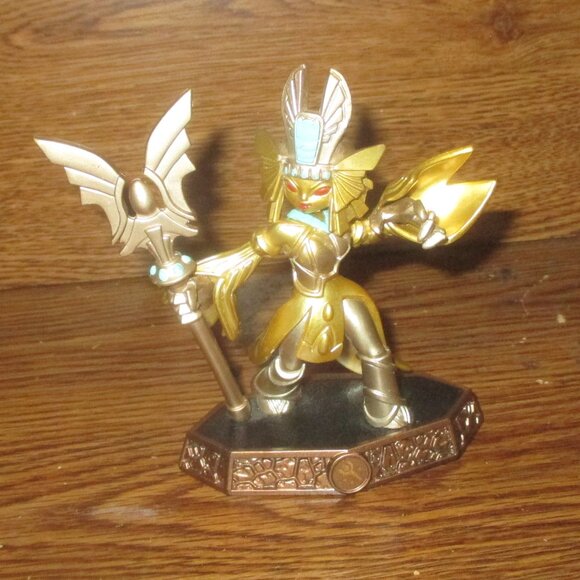 Golden Queen from Imaginator Skylanders Figures - Picture 1 of 3